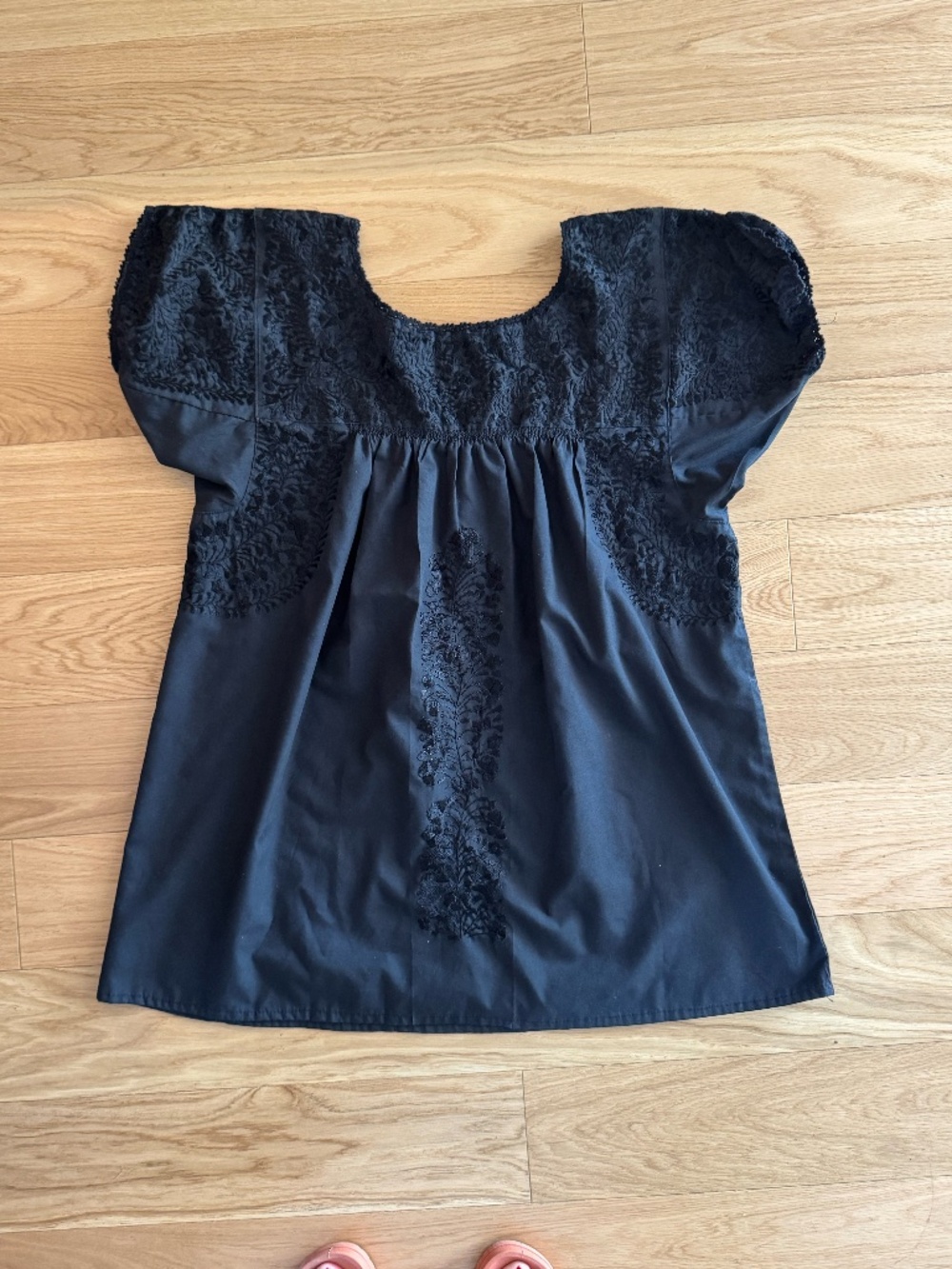 Mexican Embroidered Blouse - Med-Large